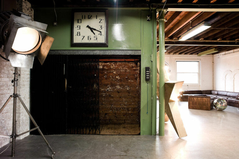 Stylish Warehouse image 5