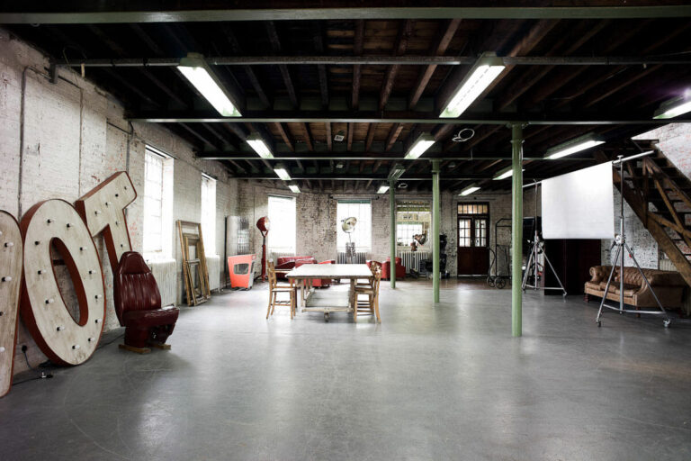 Stylish Warehouse image 10