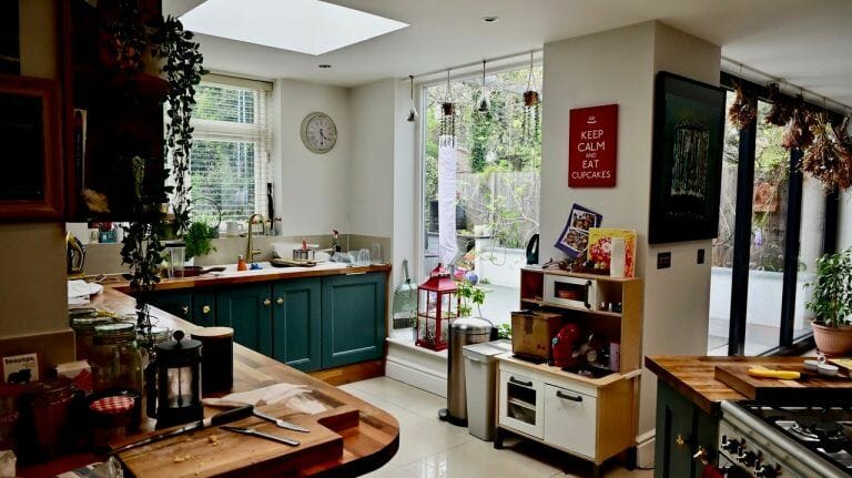 Family Home to Hire With Neighbouring House image 6