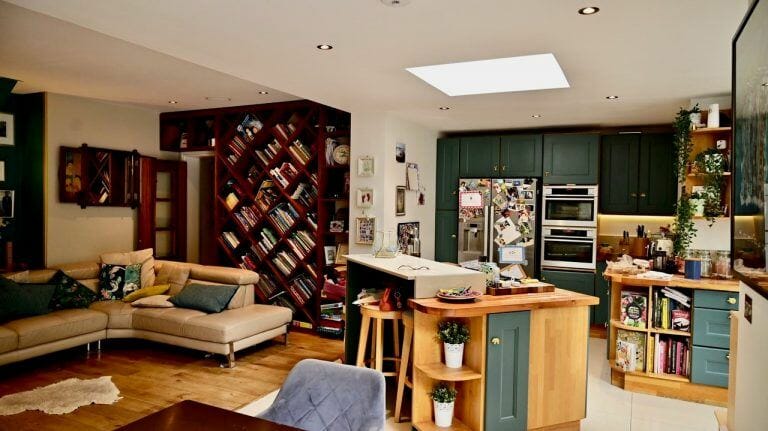 Family Home to Hire With Neighbouring House image 11