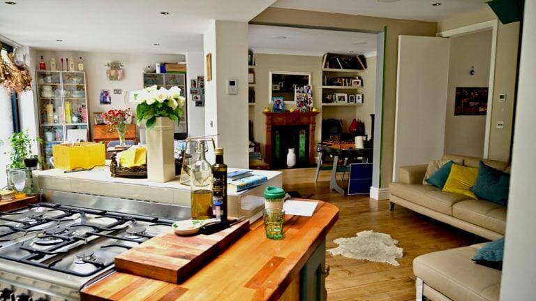 Family Home to Hire With Neighbouring House image 13