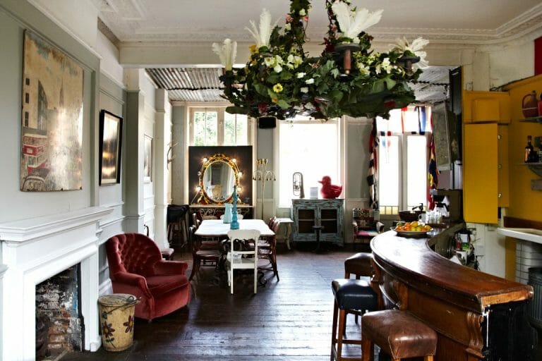 Former Pub Studio image 7
