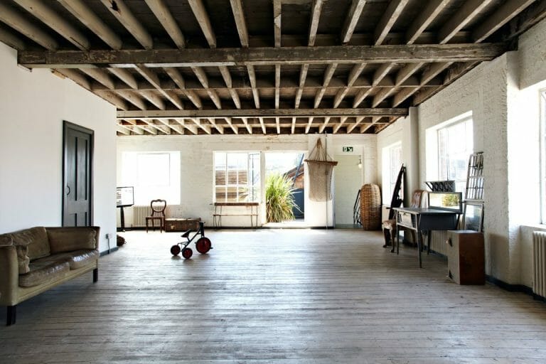 7,500 Sq. Ft. Studio With Its Own Private Road image 44