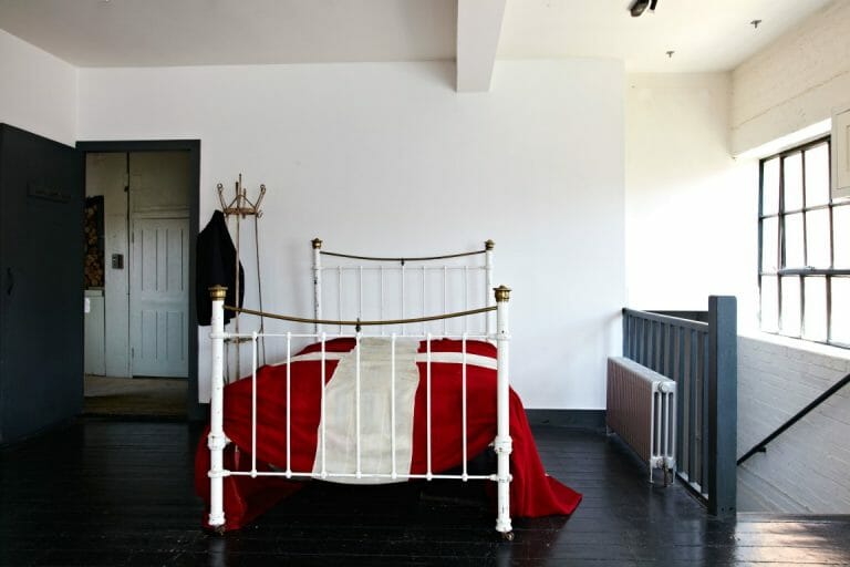 7,500 Sq. Ft. Studio With Its Own Private Road image 47