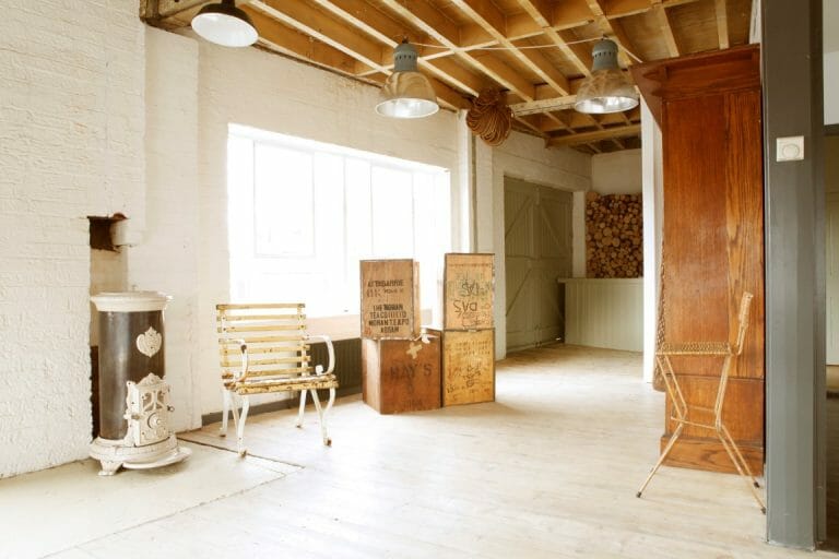 7,500 Sq. Ft. Studio With Its Own Private Road image 28