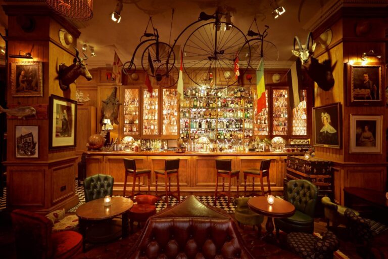 British Bar and Restaurant image 3
