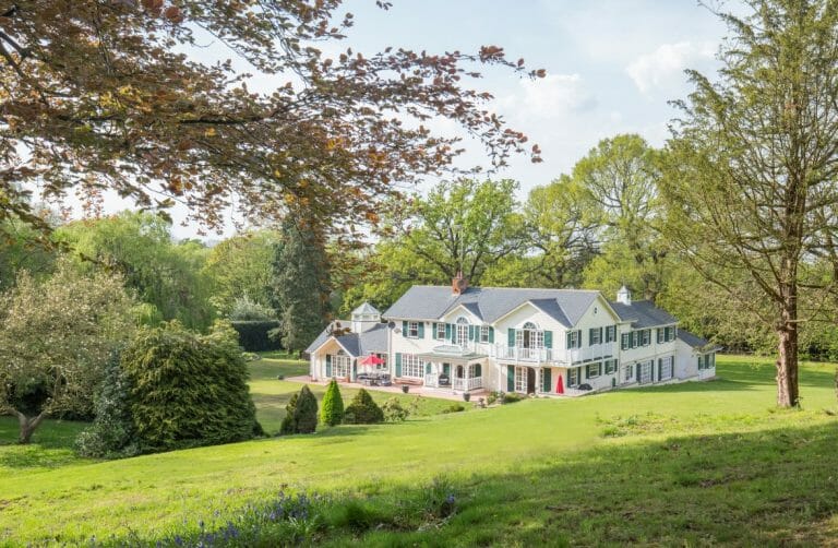 Large American Style Family Home image 19