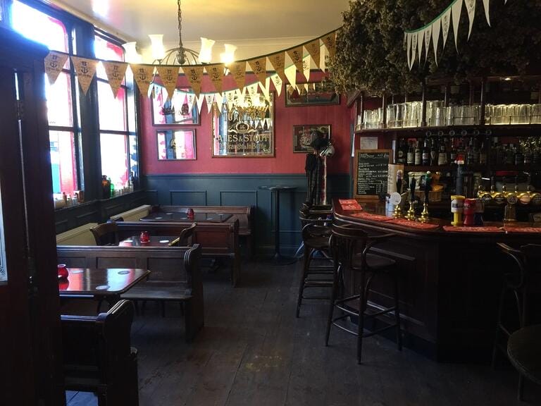 Traditional English Pub image 5