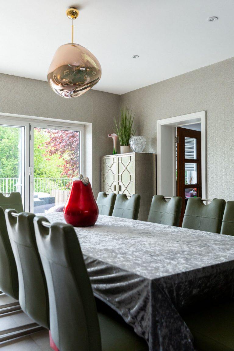 Modern Spacious House image 15