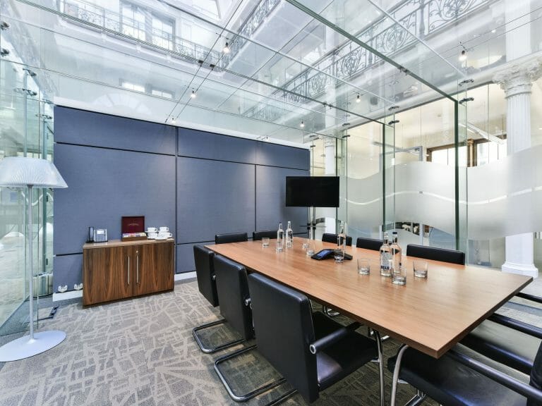 Luxury Office and Members Club image 7