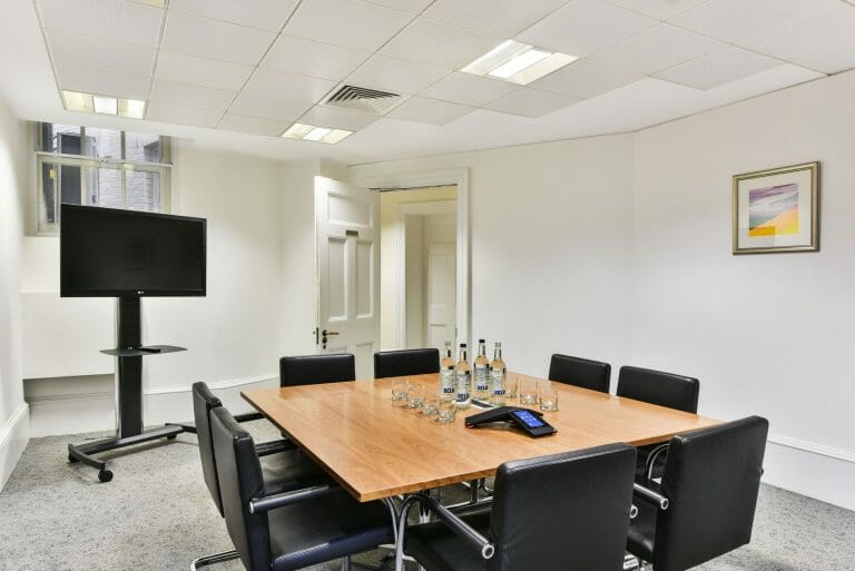 Luxury Office and Members Club image 15