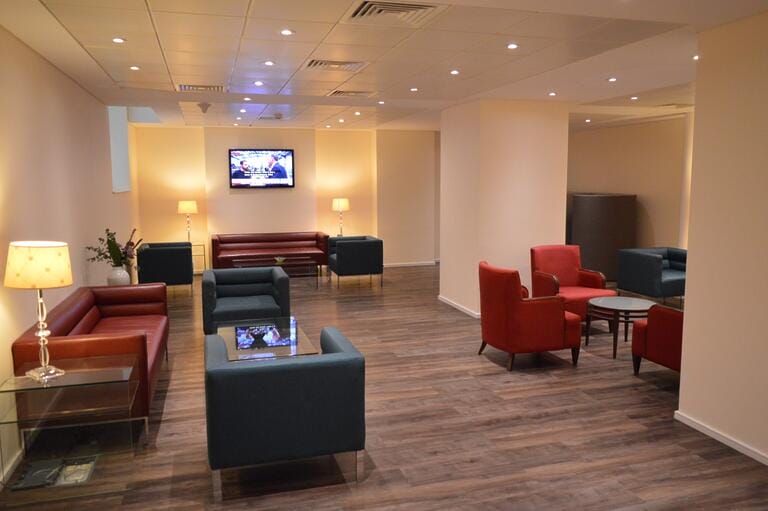 Luxury Office and Members Club image 31