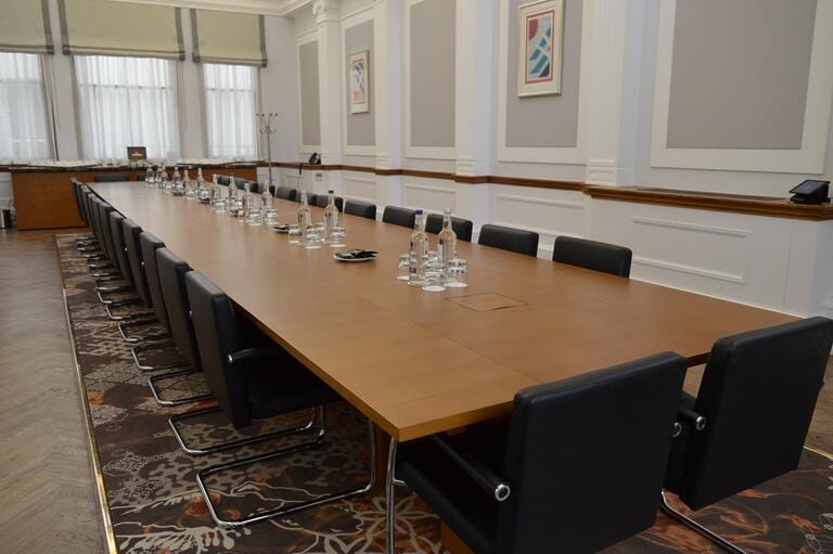 Luxury Office and Members Club image 44
