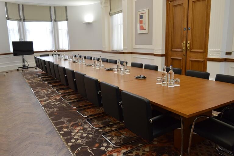 Luxury Office and Members Club image 46