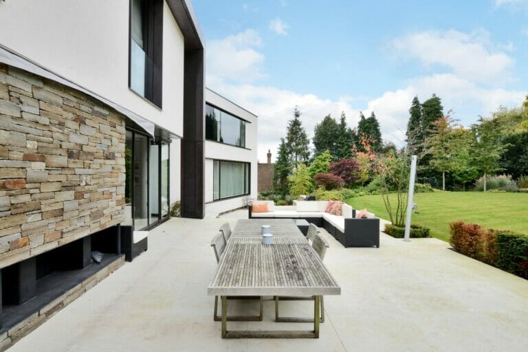 Grand Designs Surrey Home image 40