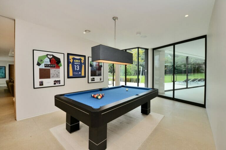 Grand Designs Surrey Home image 19