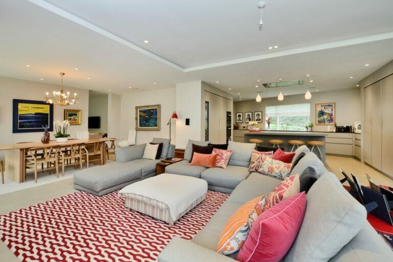 Grand Designs Surrey Home image 17