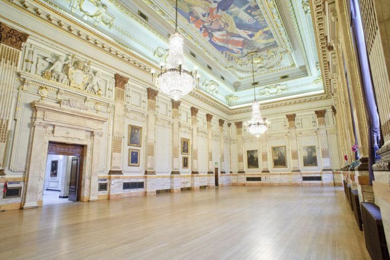 Grand Building in London for Filming image 2