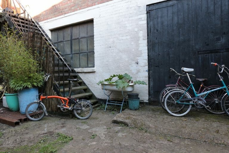 Former Industrial Warehouse image 38