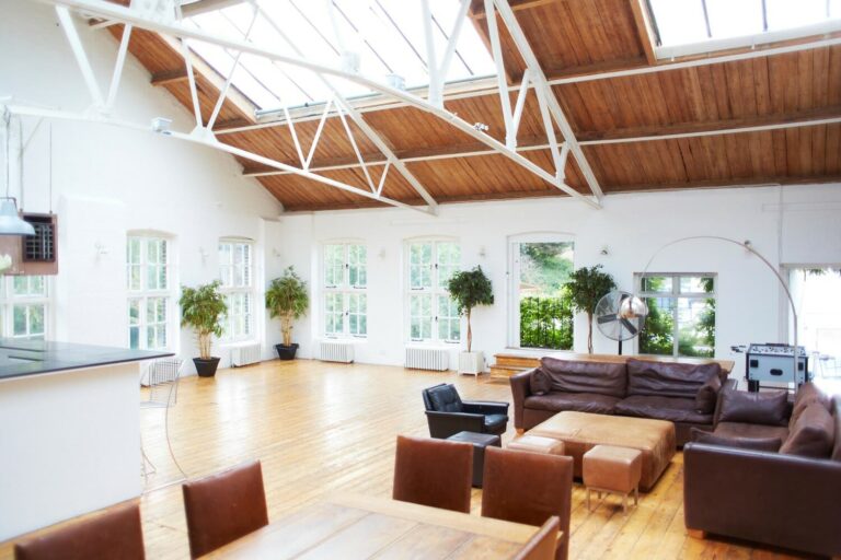 Warehouse Style Apartment image 4