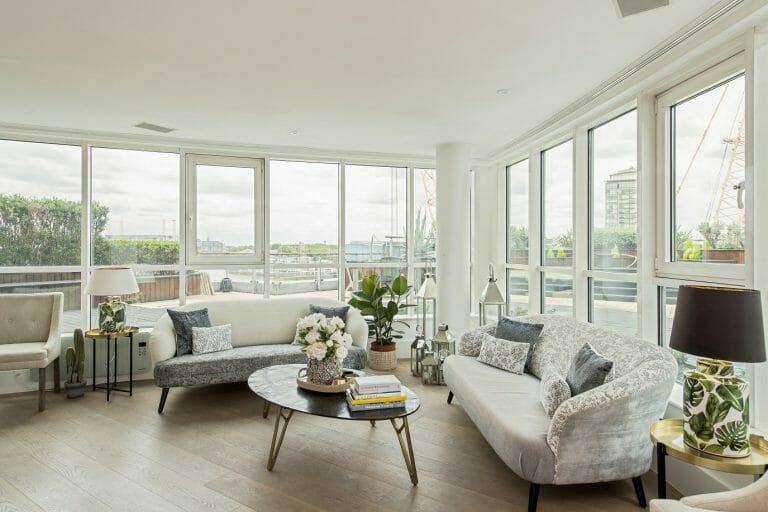 Penthouse with Thames views image 5