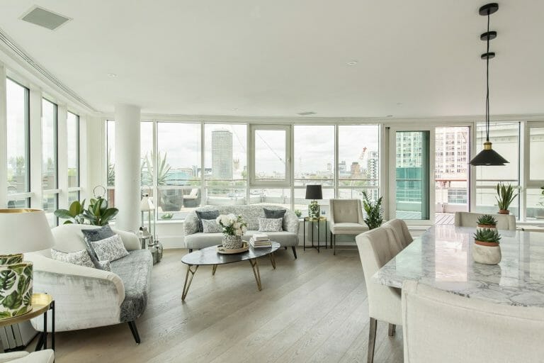 Penthouse with Thames views image 6