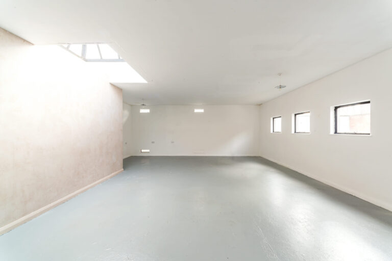 Warehouse and Photographic Studio image 13