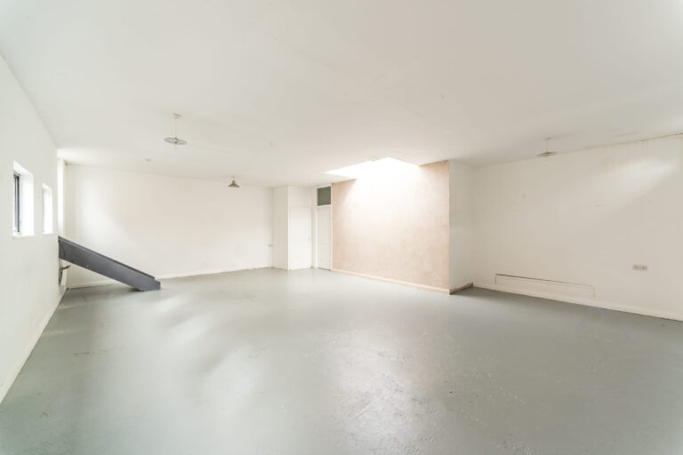 Warehouse and Photographic Studio image 17