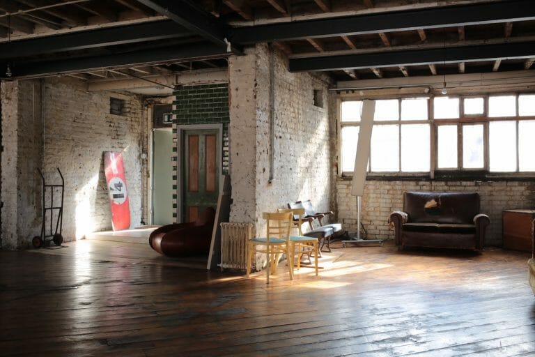Former Industrial Warehouse image 17