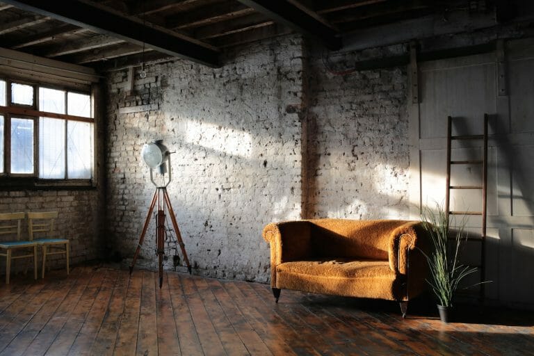 Former Industrial Warehouse image 6