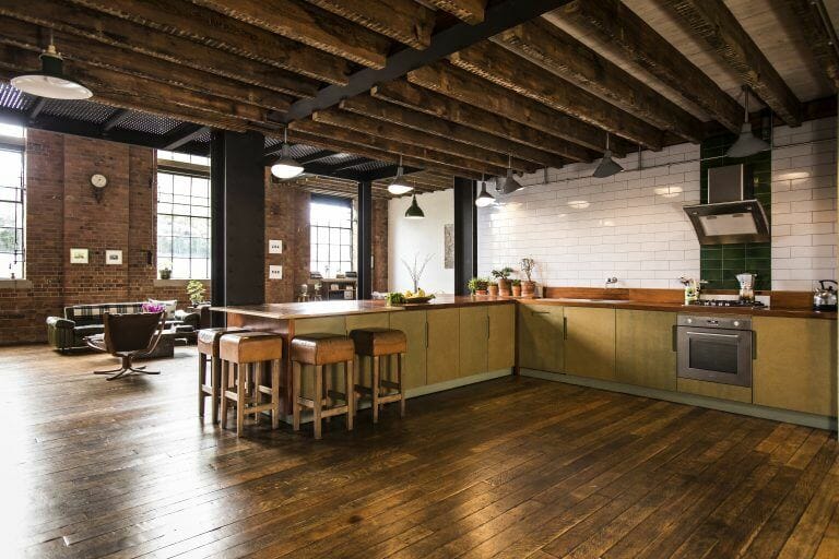 Trendy 3000 sq ft Warehouse Property image 11