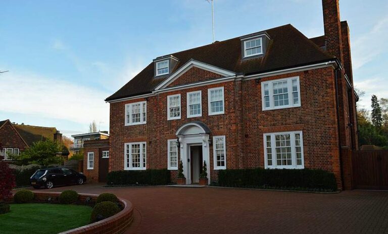 Large Family Home image 1