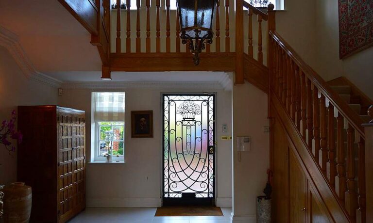 Large Family Home image 3