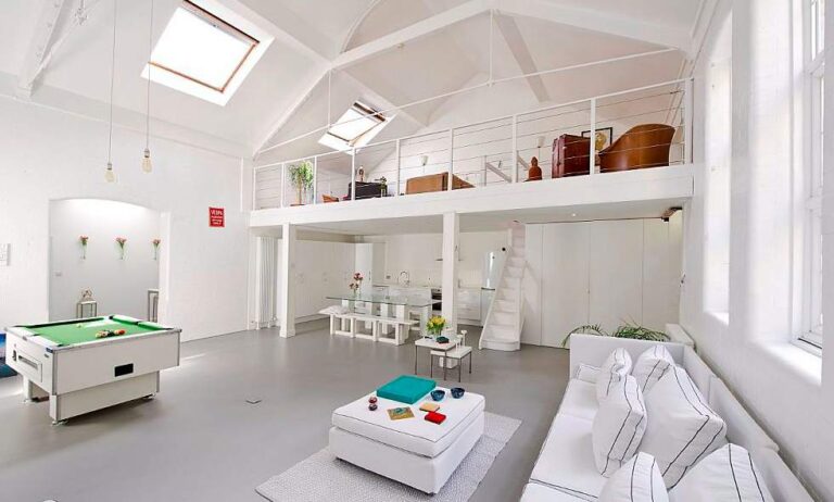 White Open Plan Modern Apartment image 5