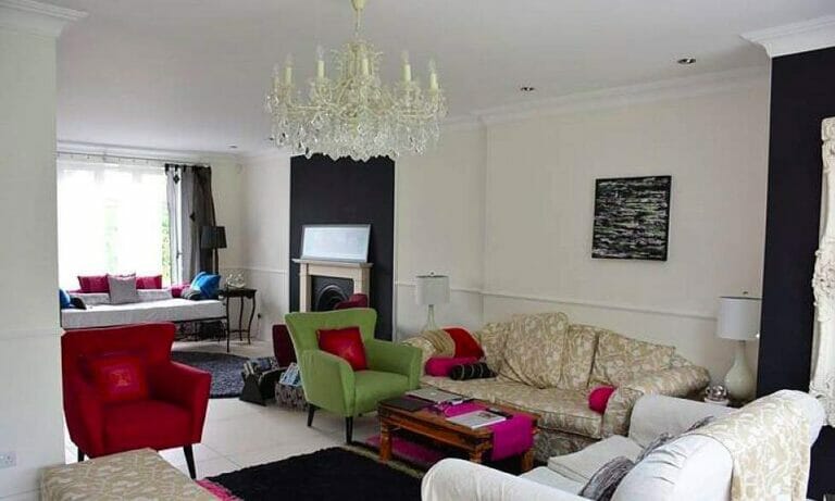 Large Detached Home with Modern Summerhouse image 5