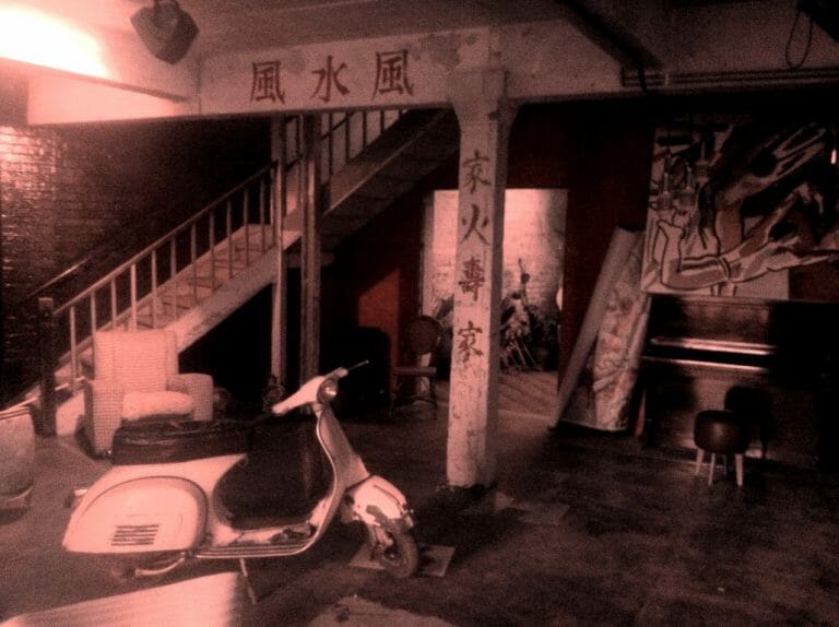 7,500 Sq. Ft. Studio With Its Own Private Road image 95