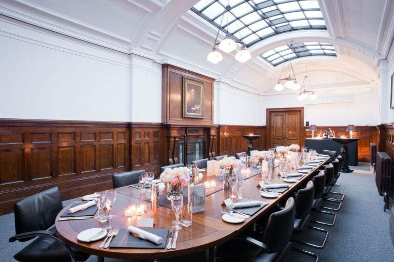Grand Building in London for Filming image 12