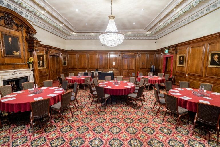 Grand Building in London for Filming image 17