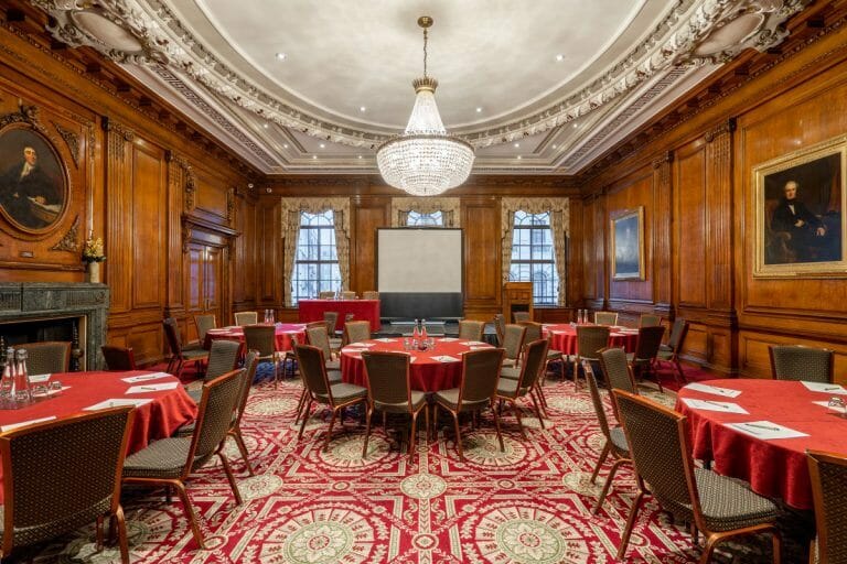 Grand Building in London for Filming image 21