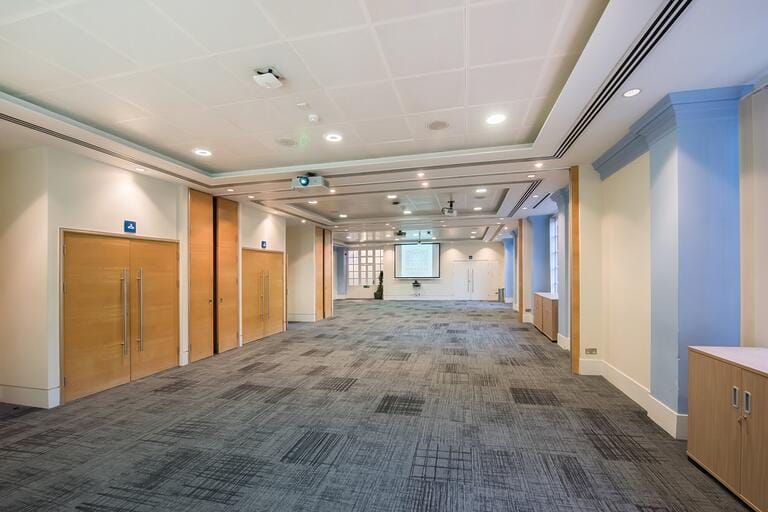 Impressive Venue in Bloomsbury image 17