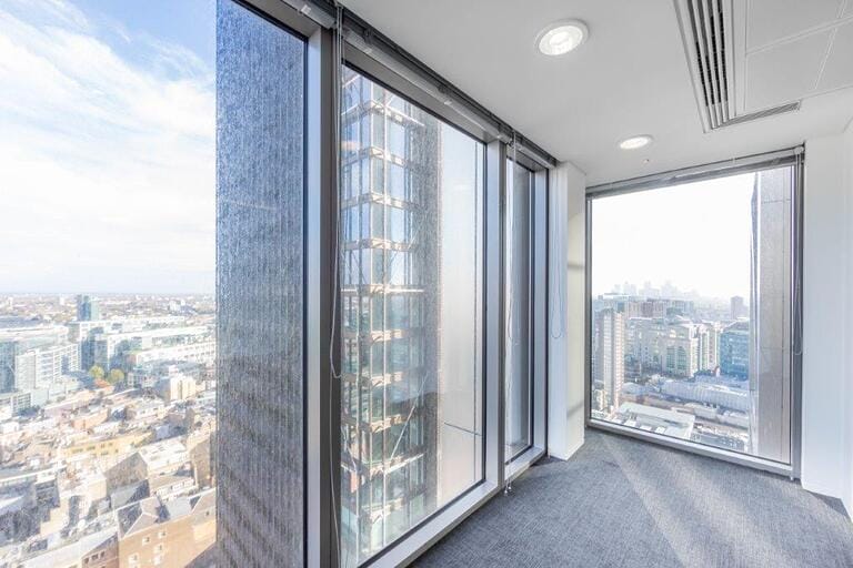Heron Tower Dressed Office image 14