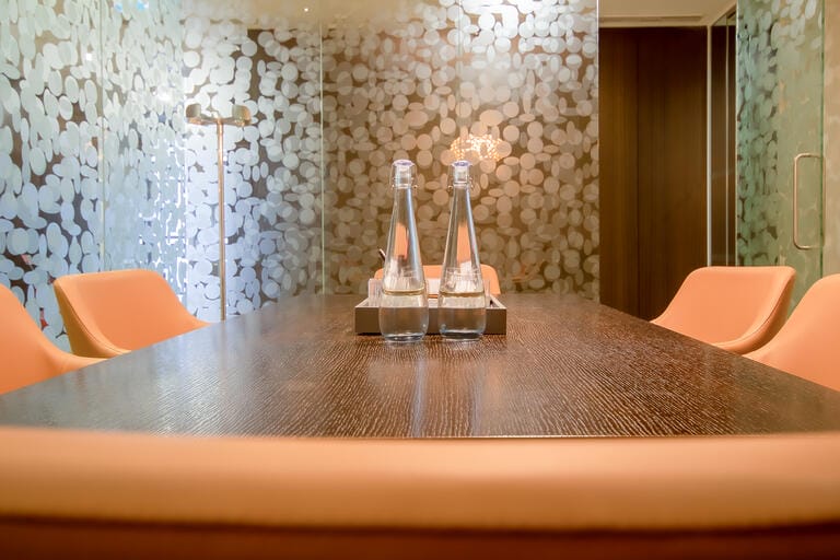 Heron Tower Dressed Office image 36