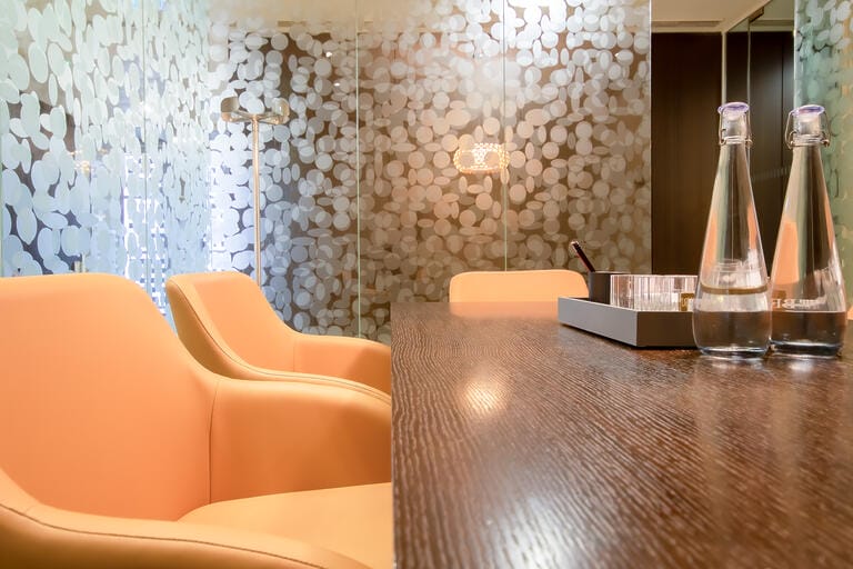 Heron Tower Dressed Office image 38