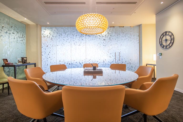 Heron Tower Dressed Office image 25