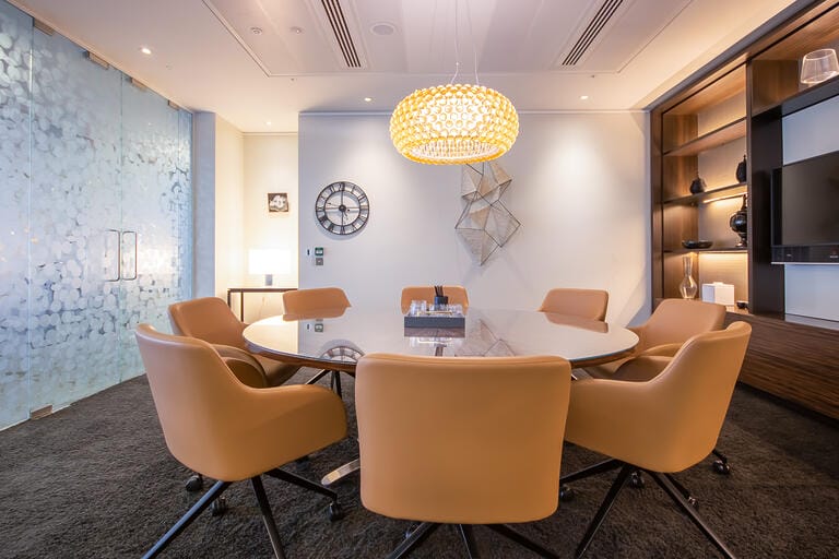 Heron Tower Dressed Office image 27