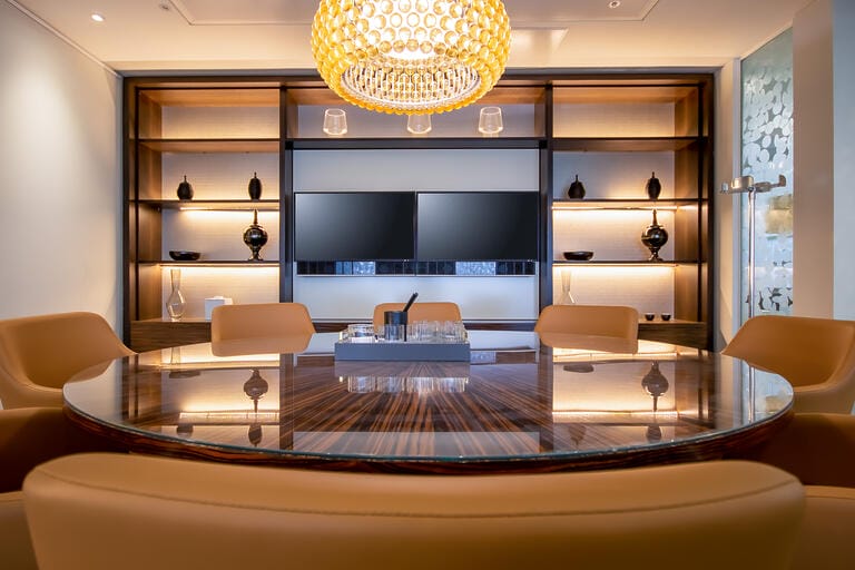 Heron Tower Dressed Office image 28