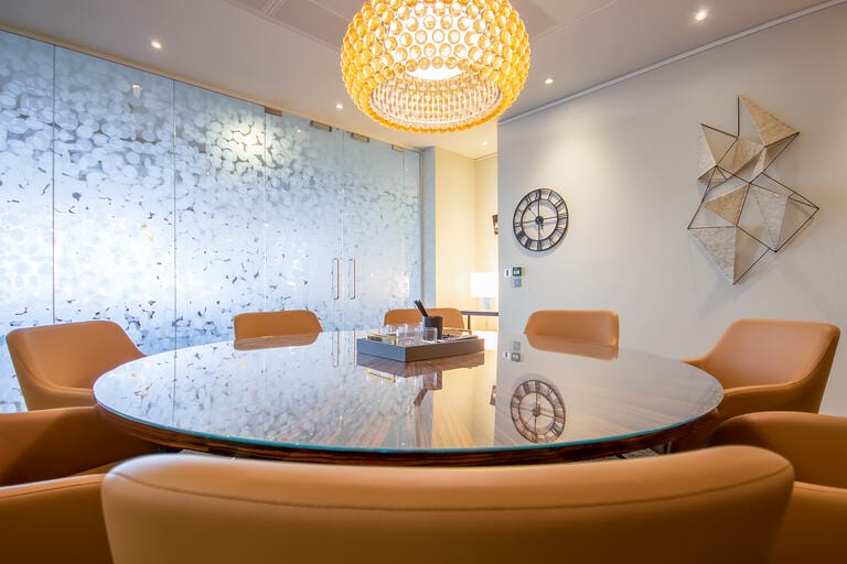 Heron Tower Dressed Office image 29