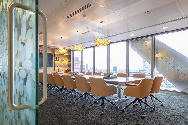 Heron Tower Dressed Office image 21