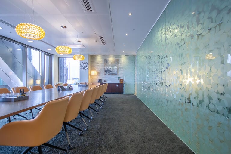 Heron Tower Dressed Office image 23