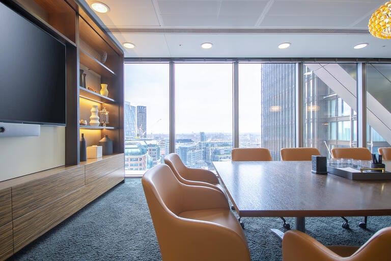 Heron Tower Dressed Office image 24